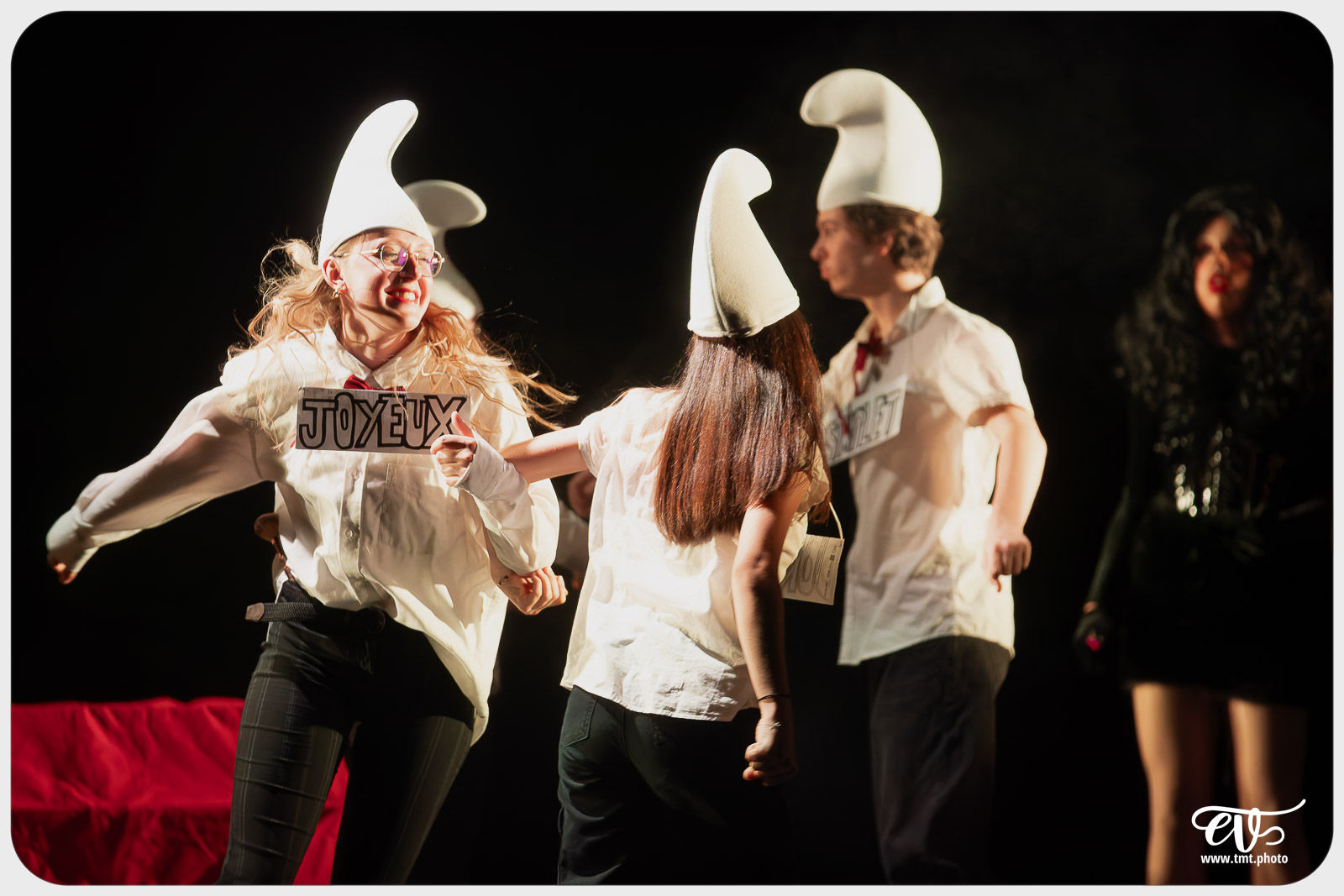 BLANCHE-NEIGE FOUTUE FORET